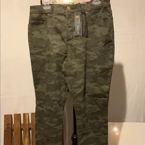 #262 Camo Pants